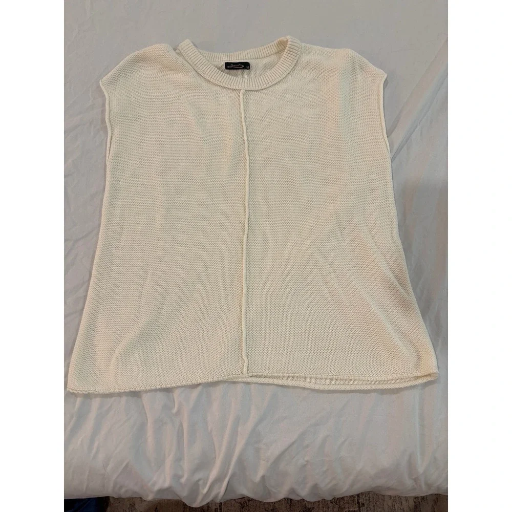 Ofeefan Womens Cream Knit Sweater Vest Sleeveless Crew Neck Center Seam Size M